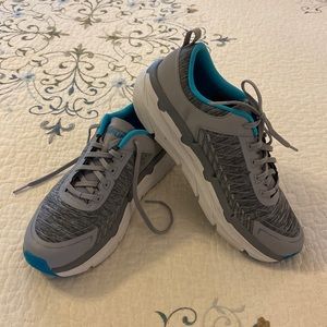 Sketchers Go Run Ultra Go